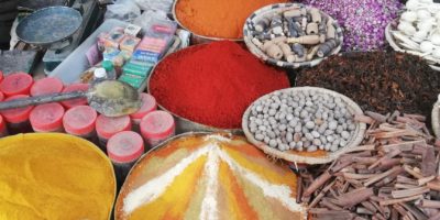 Coloratissime spezie al mercato di Rissani