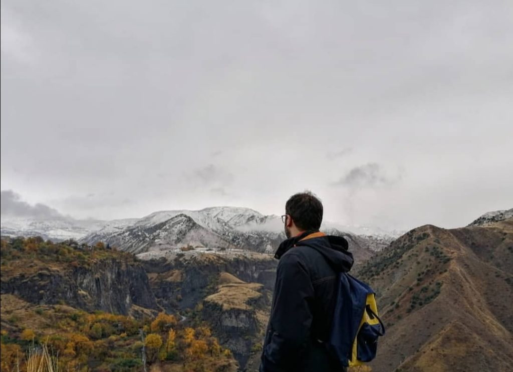 Armenia cosa vedere: viste sulle montagne intorno al Templio di Garni